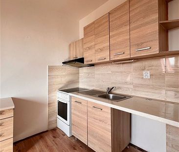 Pronájem bytu 1+1 33 m² - Photo 1