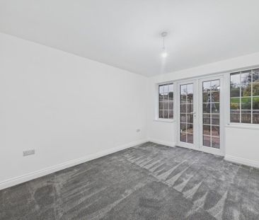 2 bedroom semi-detached bungalow to rent - Photo 3