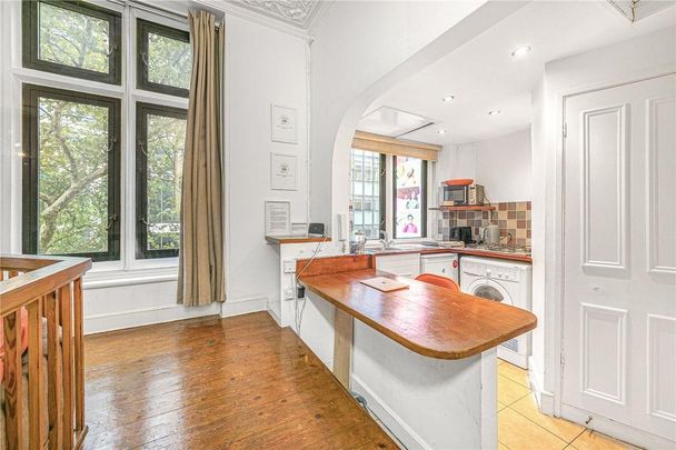 Studio to rent - Photo 1