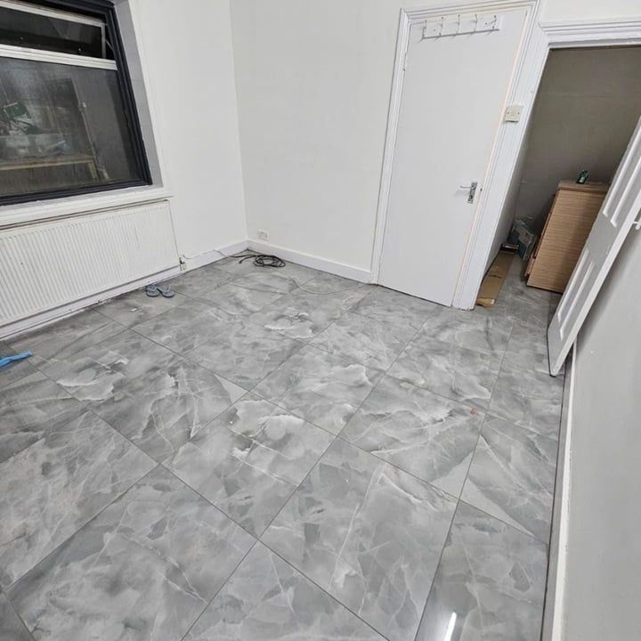 Studio Flat, Romford Road, E12 - Photo 1
