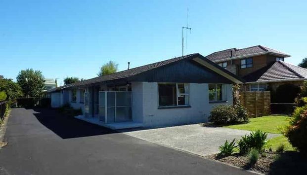 Excellent School Location! - Photo 1