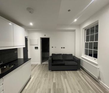 London Road, Staines - 1 bedroomProperty for lettings - Seymours - Photo 1