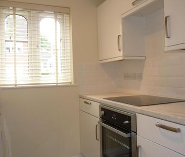 1 bedroom ground floor flat to rent - Photo 3