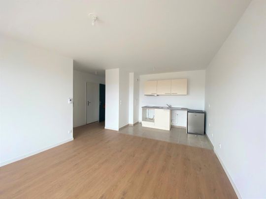 location Appartement T2 DE 43.2m² À AMIENS - Photo 1