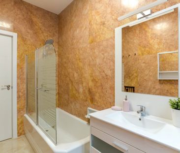 Large and beautiful room in Chamberí - Photo 4