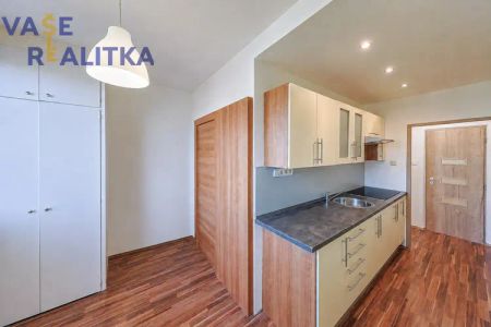 Pronájem, byt 2+1, Hranice, ul. Hromůvka - Photo 4