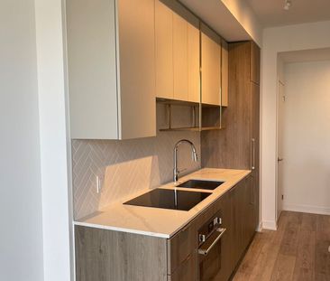 For Lease - 15 Holmes Avenue Unit# 1807, Toronto, Ontario - Photo 3