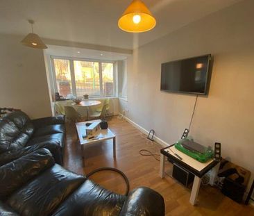 4 bedroom house to rent - Photo 4