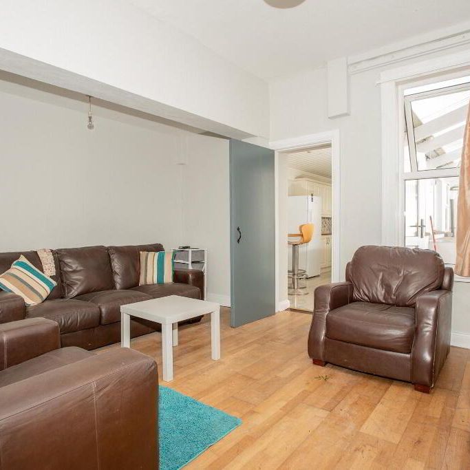 17 Rugby Road, Belfast, BT7 1PT - Photo 1
