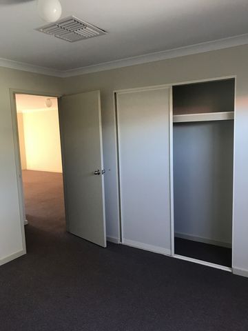 Great Secure Complex - Photo 3