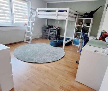 Tolle Wohnung im Erdgeschoss mit EBK, Garten, Terrasse + Garage zu ... - Photo 3