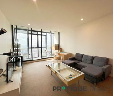 MODERN LIVING WITH CITY LIFESTYLE - Photo 1
