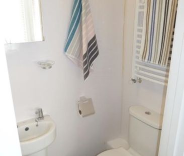 Tolstoi Road, Poole, Dorset, BH14 - Photo 6
