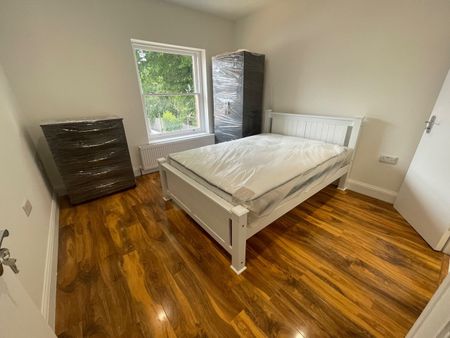 Room in a Shared Flat, Emmanuel House, CR2 - Photo 2