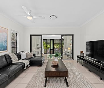 Stylish, Spacious and Perfectly Positioned in Coorparoo - Photo 4