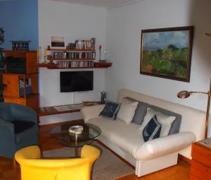 Kurzzeitmiete -Zentral gelegen, hell, ruhig, mit Loggia, 70m² vollmöbliert 2 Zimmer - Photo 1