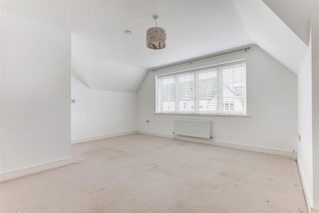 3 bedroom end of terrace house to rent - Photo 3