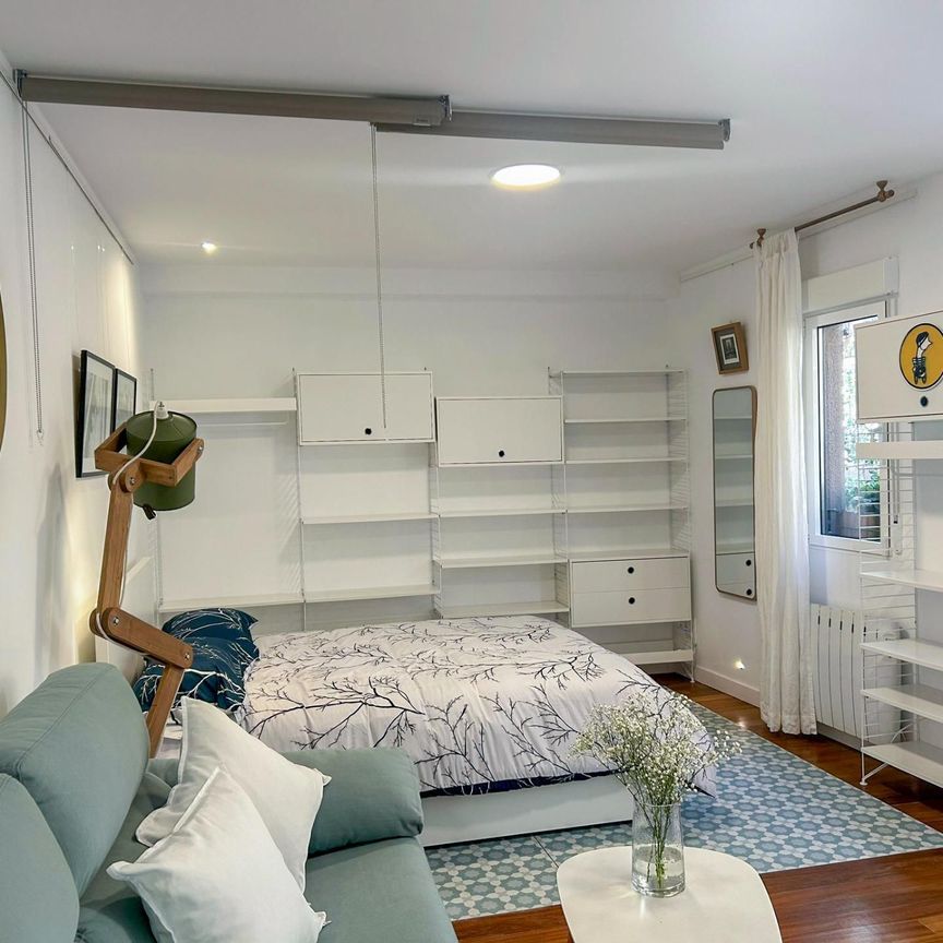 Estudio de alquiler en Universidad - Malasaña - Photo 1