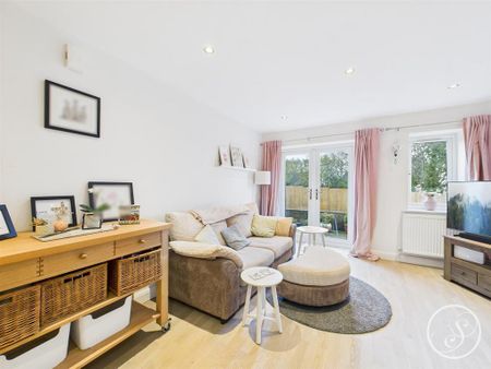 2 bedroom apartment to rent - Photo 2