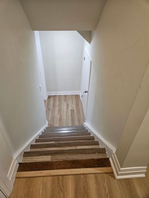 For Lease - 111 Rosswell Drive, Clarington, Ontario - Photo 1