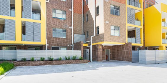 Highly sought 1 Bedroom Apartment in the Heart of Guildford! - Photo 3