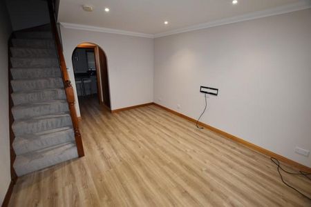 2 bedroom property to rent - Photo 2