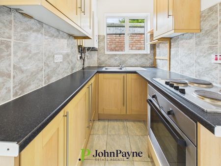 Stonebury Avenue, Eastern Green, Coventry, CV5 7FW - Photo 2