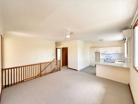 208 Parkway Avenue, Hamilton South - Photo 5