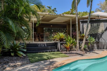 Perfect Sanctuary at Sunrise Beach &vert; &dollar;1&comma;500 Per Week - Photo 5