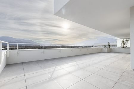 Location Appartement 4 pièces 117m² MEYLAN 38240 - Photo 2