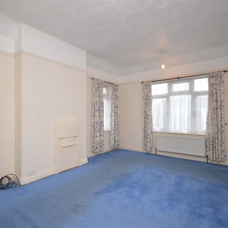 4 bedroom unspecified - Photo 1