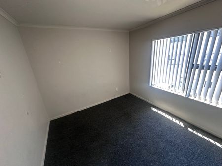 Henderson Apartment - Photo 4