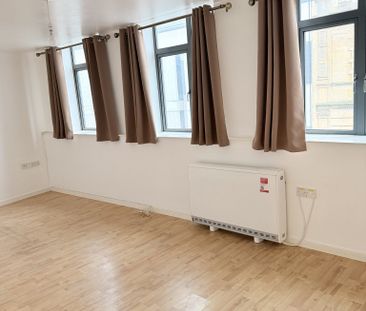 Charming 2 bedroom flat within short walking distance from Weston S... - Photo 1