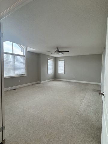 For Lease - 2294 Wuthering Heights Way, Oakville, Ontario - Photo 2