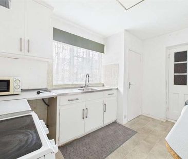 Barkham Road, Wokingham, Berkshire, RG41 - Photo 5