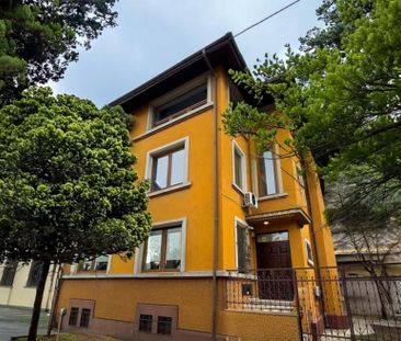 Victoriei - Berzei |Vilă interbelică | 5 camere | 190mp | - Photo 2