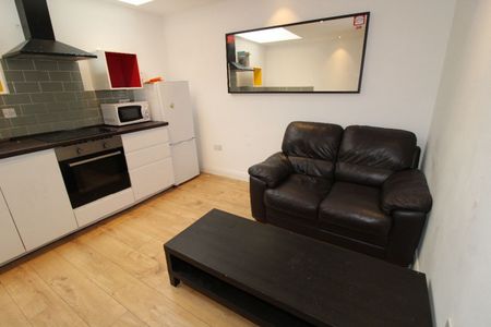 Fylde Road, Flat 03, PRESTON, Lancashire PR1 2XP - Photo 5