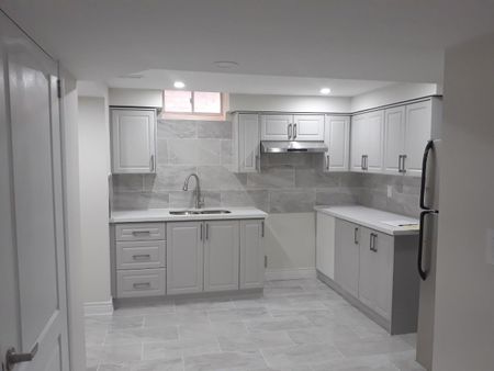 For Lease - 21 Eastvale Drive, Markham, Ontario - Photo 4