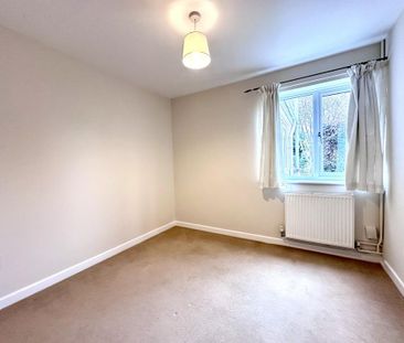 3 bedroom detached bungalow to rent - Photo 3