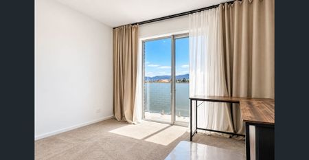 Brand New Luxury Family Living with Elevated Views - Photo 2
