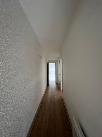 Location Appartement 4 pièces 117m² - Photo 3