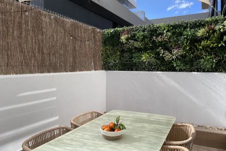 Carrer del Bomber Ramon Duart, Valencia, Valencian Community 46013 - Photo 2