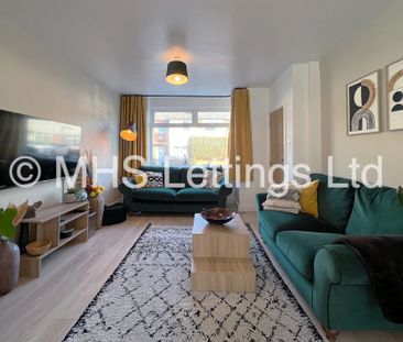 2 Bedroom Mid Terraced House for rent in Park View Avenue - Photo 2