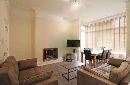 4 Bed - 10 Knowle Road, Burley, Leeds - LS6 3EP - Student - Photo 5