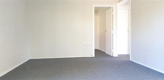 Property Management1 Phillipa Place, Browns Bay - Apartment for Rent - Photo 2