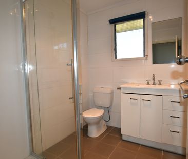 BREAK LEASE - FULLY FURNISHED with YARD MAINTENANCE INCLUDED - Photo 5