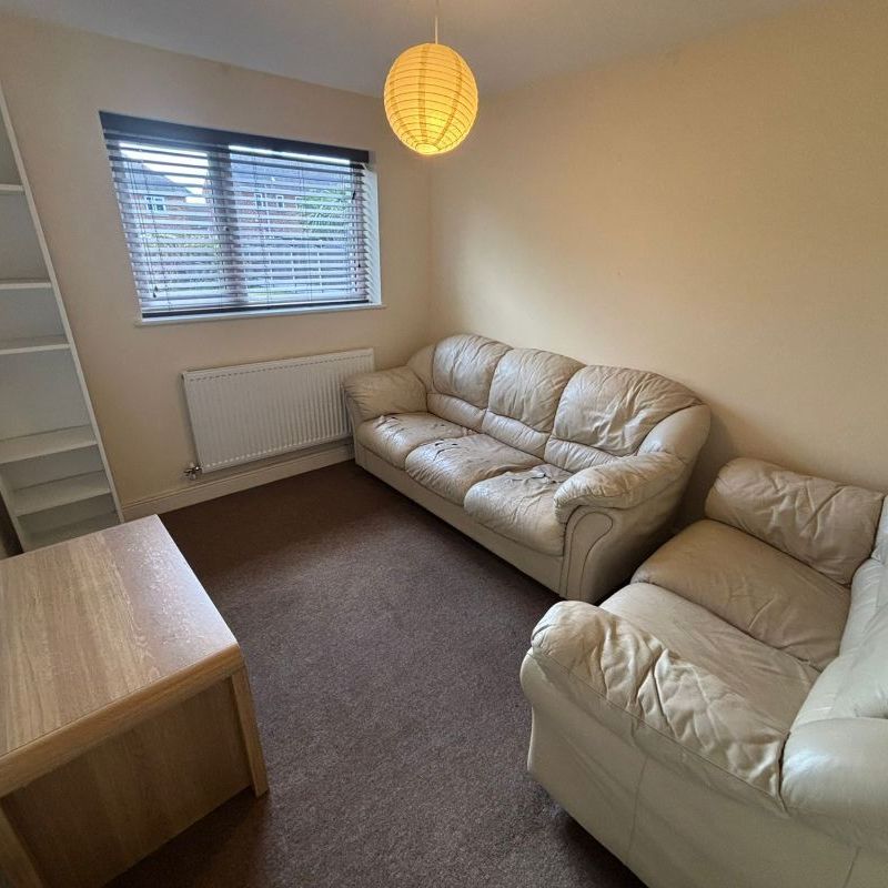 88 Old Ashby Road - Modern with DrivewayLoughborough - Photo 1