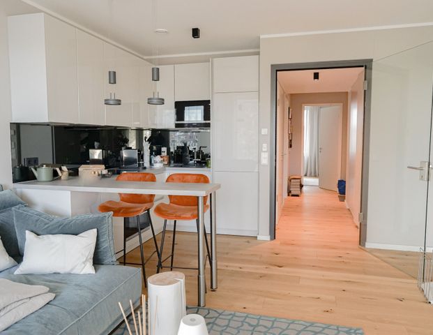 Doktorsklappe: 2-Zimmer Wohnung mit Blick auf den Hafen, der Besichtigungstermin ... - Foto 1