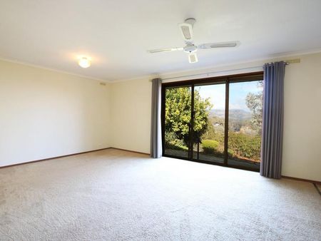 3 Bedroom Home Plus Study, With Views - Photo 4