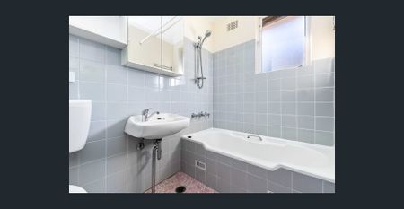 WALK TO EPPING STATION - Photo 5